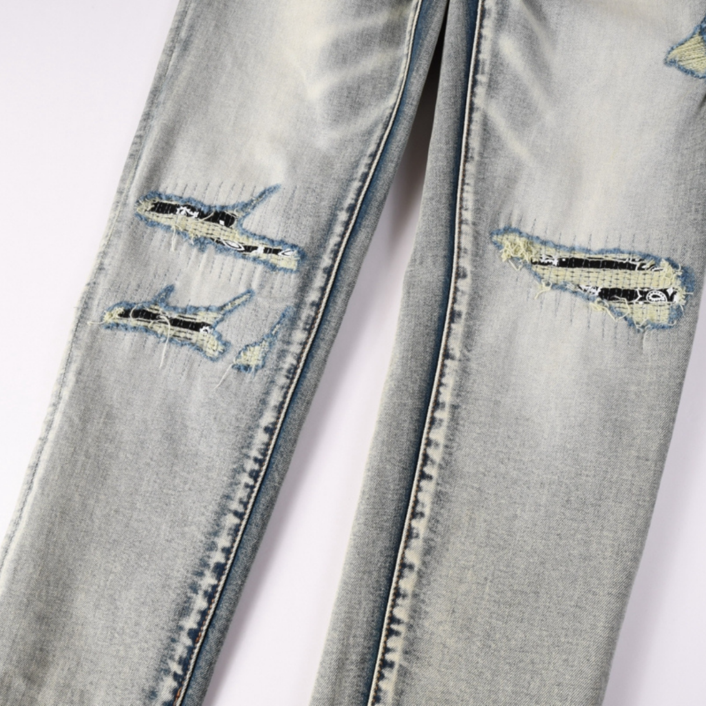 Amr Grau Distressed Jeans