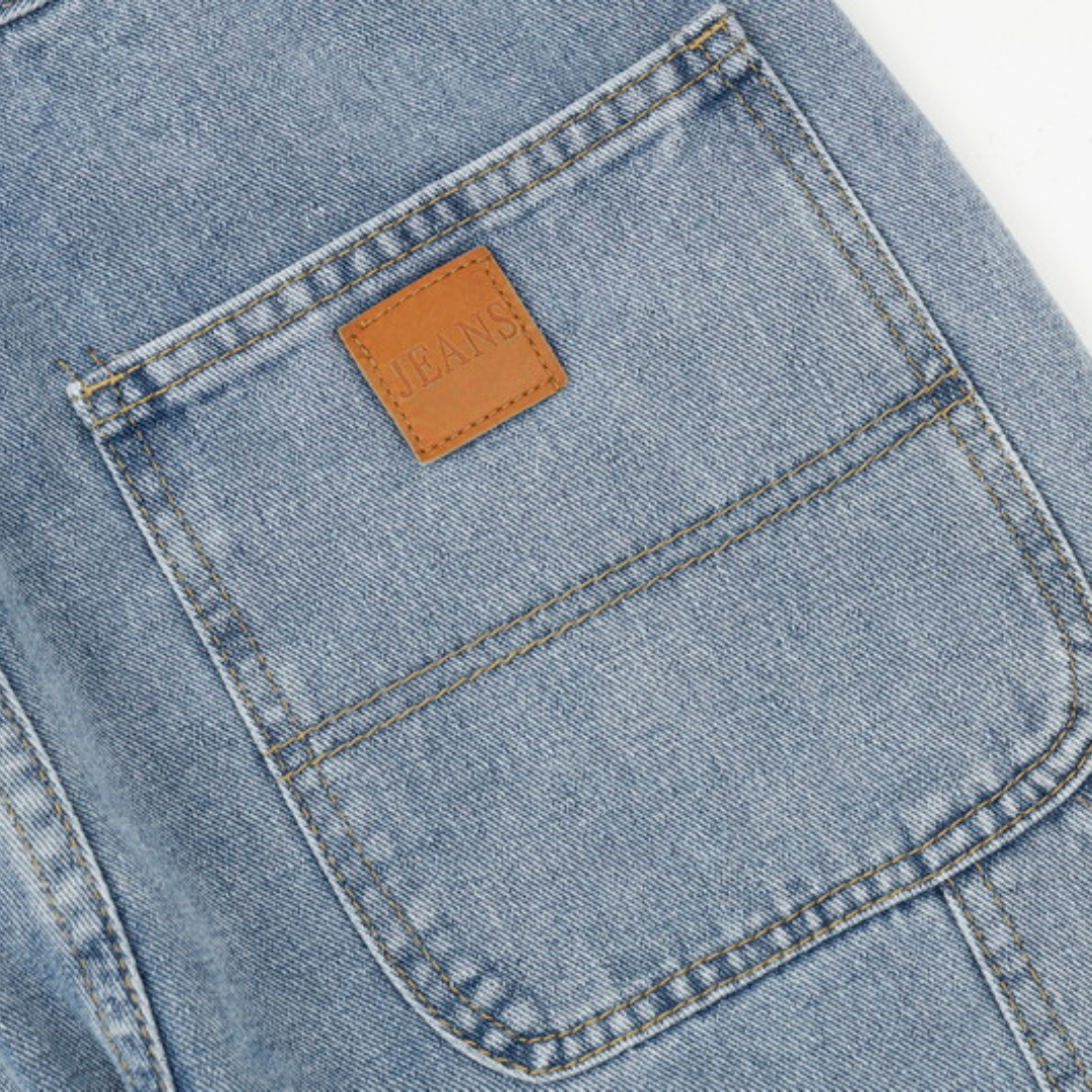 Galerie-Abteilung Schlagjeans