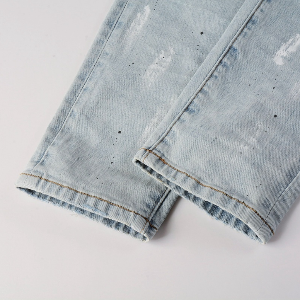 Lila Farbe Hellblaue Jeans