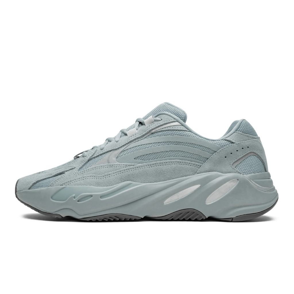 YZY - 700 V2 „Hospital Blue“