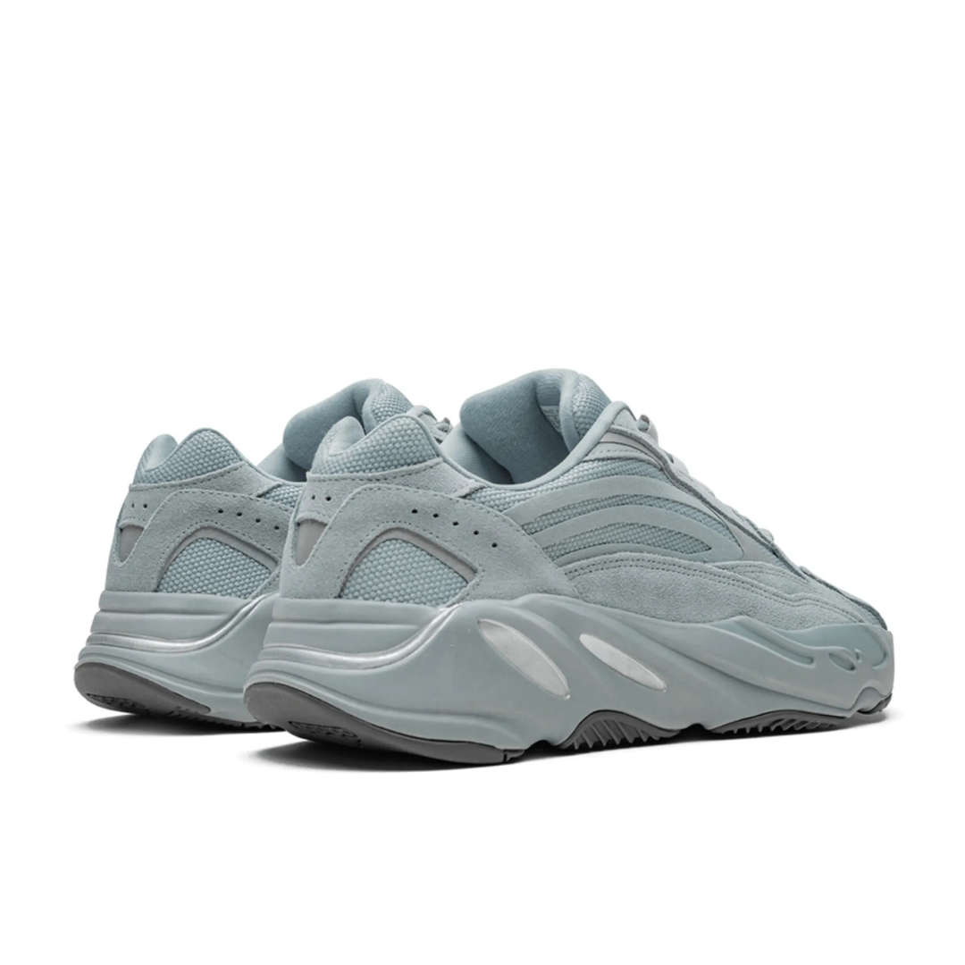 YZY - 700 V2 „Hospital Blue“