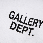 Gallery-Abteilung. Trainingsanzug