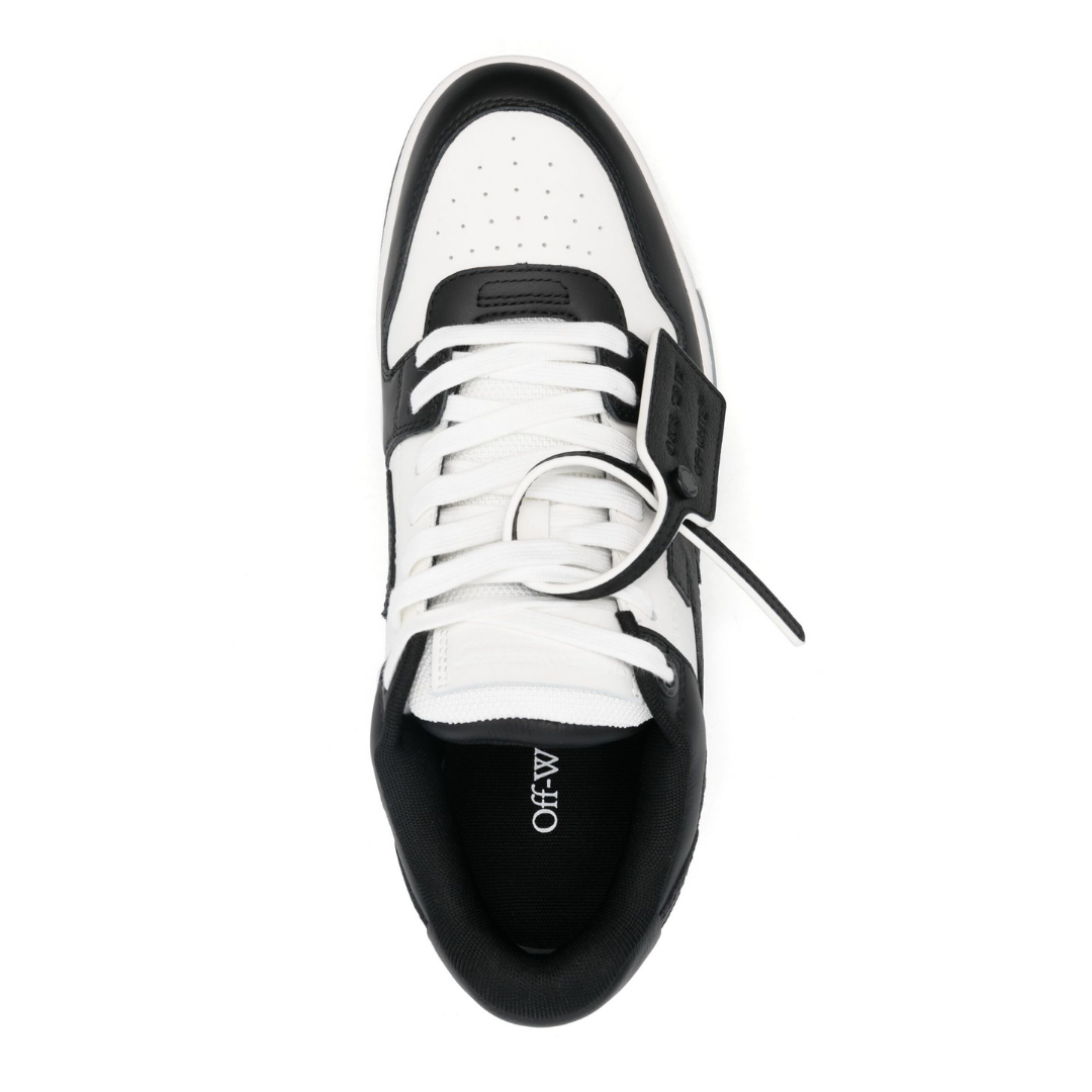 Off 'OOO' Black