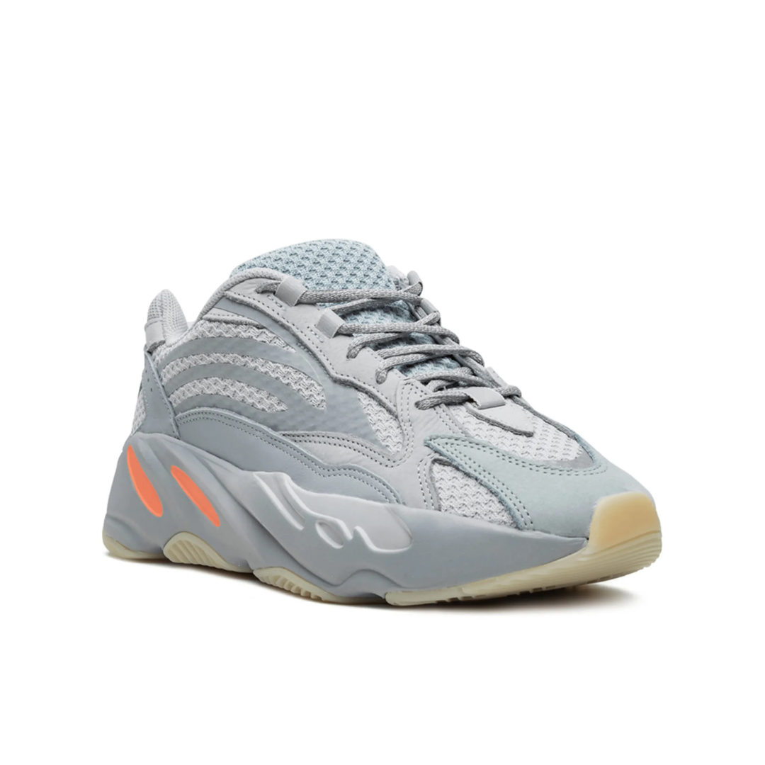 YZY - 700 V2 „Inertia“