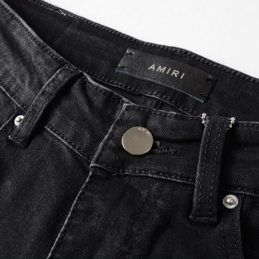 Amr Jeans mit Farbklecksen