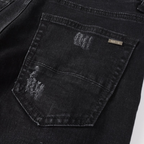 Amr Jeans mit Farbklecksen