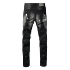 Lila Bandana Schwarze Jeans