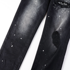 Lila Bandana Schwarze Jeans