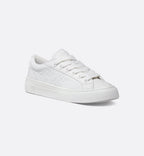 B33 Spin Sneaker