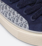 B33 Spin Sneaker
