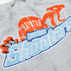 Orangefarbene Shooter-Shorts