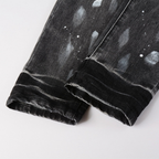 Lila zerrissene Jeans