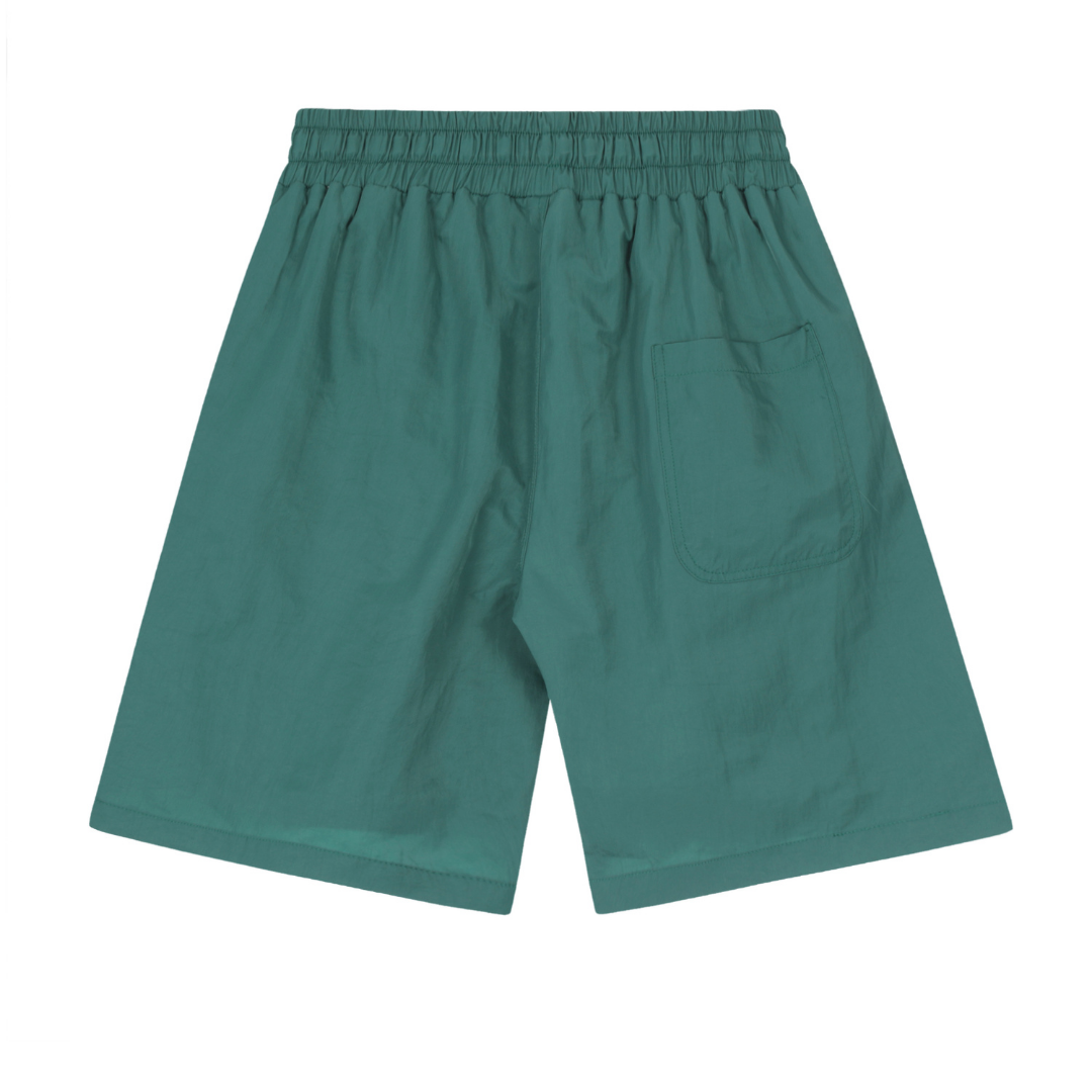 Stelle Shorts dar