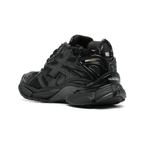 Track Runner Black