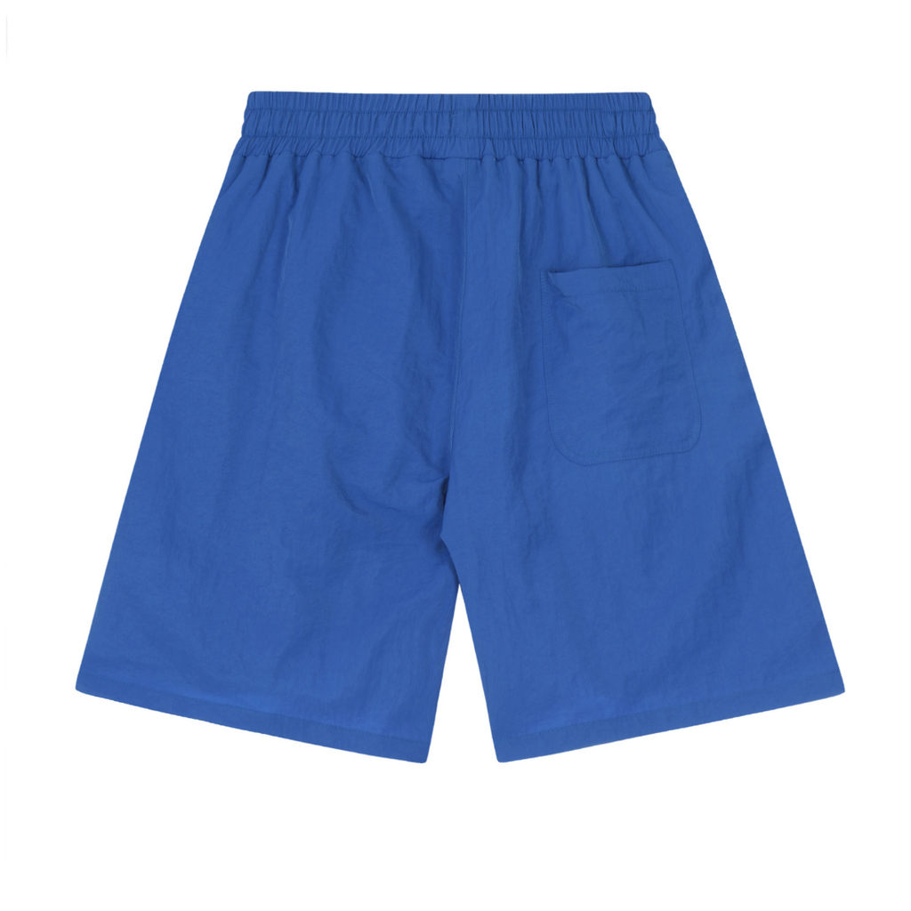 Stelle Shorts dar