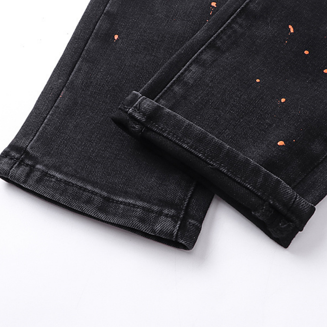Lila Jeans mit Used-Look