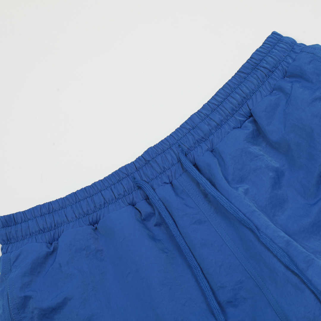 Stelle Shorts dar