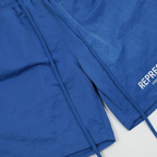 Stelle Shorts dar