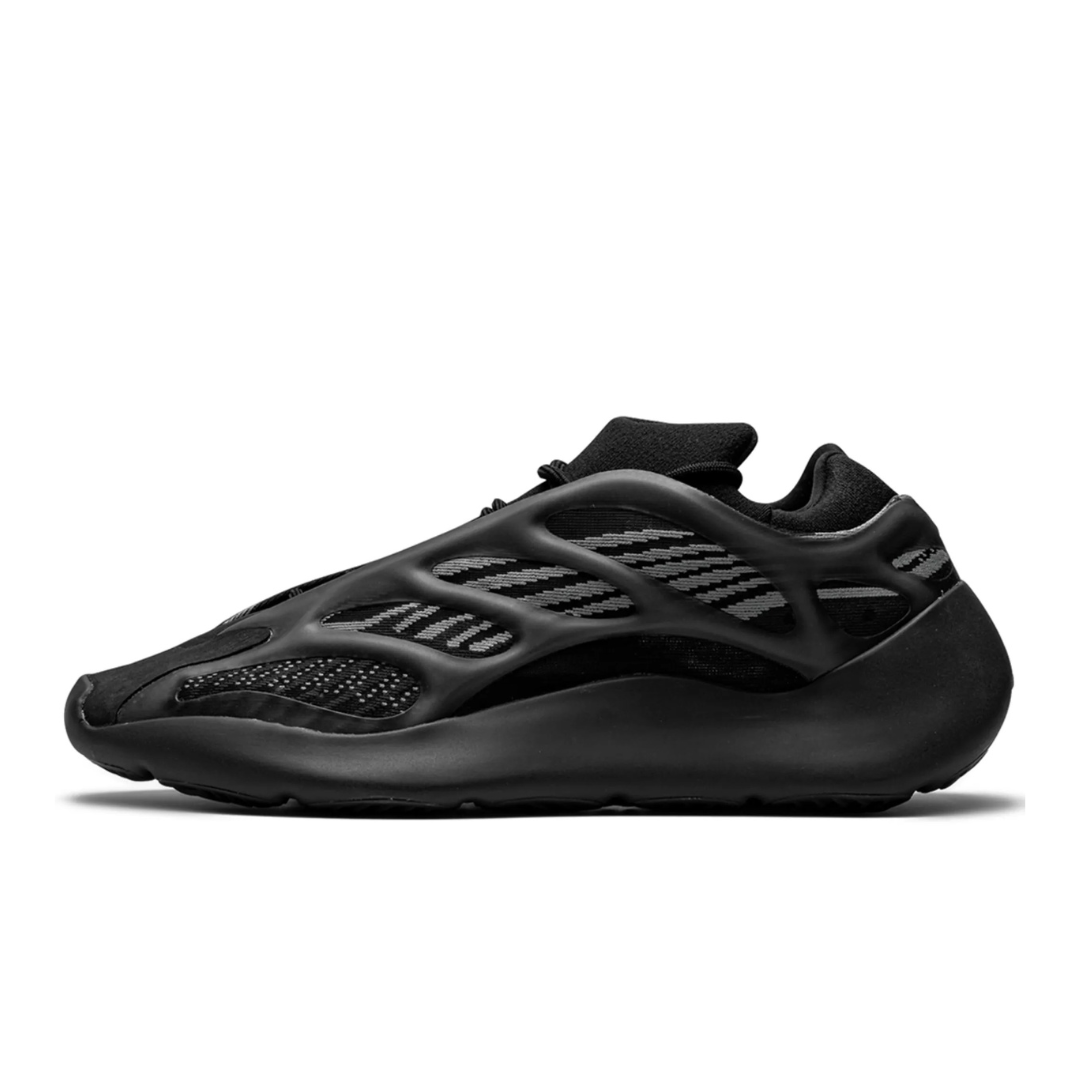 YZY – 700 V3 „Alvah“