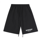 Stelle Shorts dar