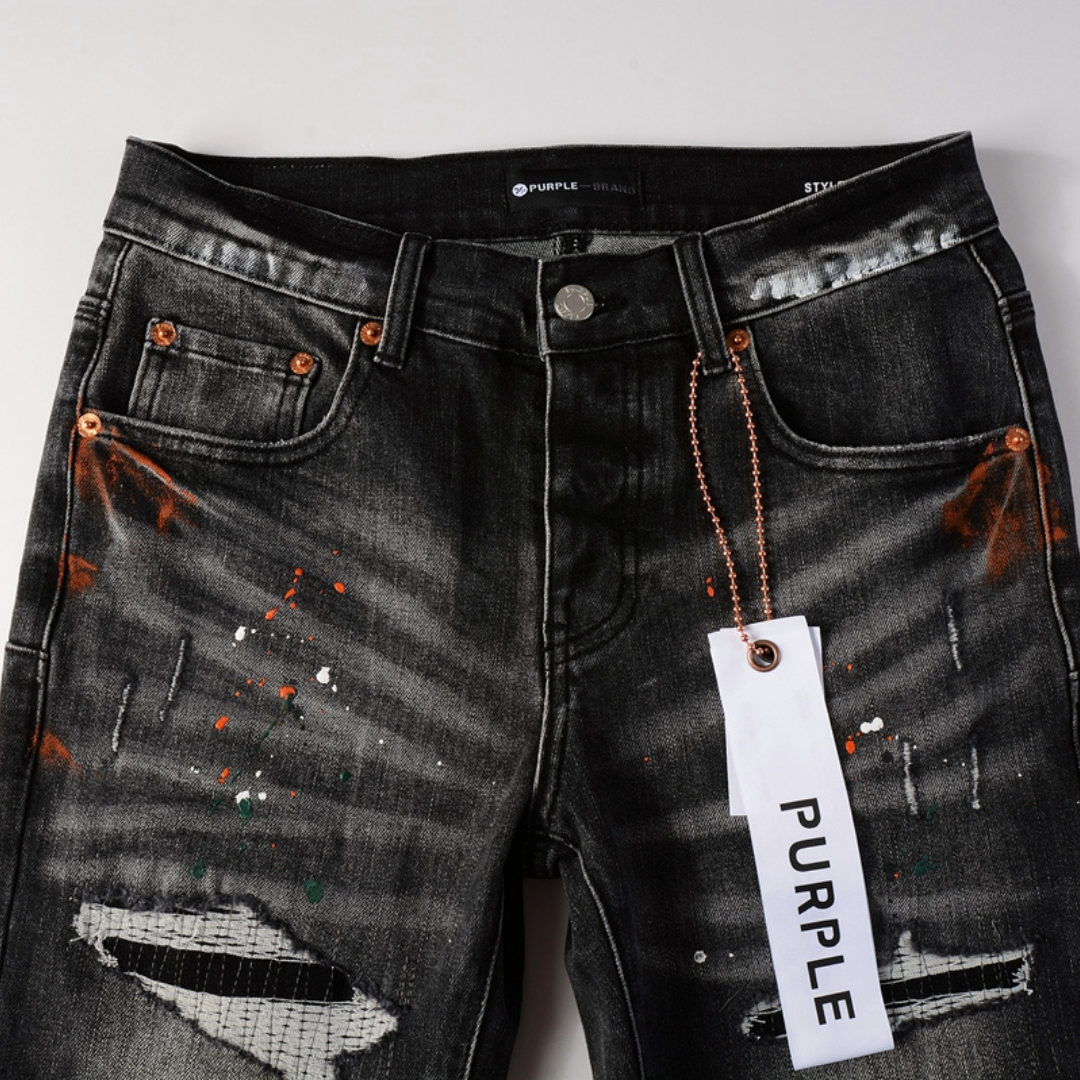 Lila Jeans mit Used-Look