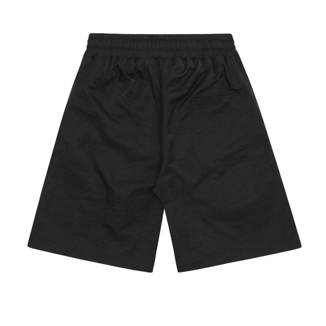 Stelle Shorts dar