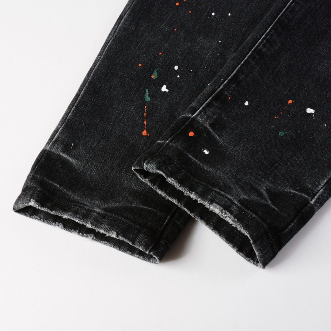 Lila Jeans mit Used-Look