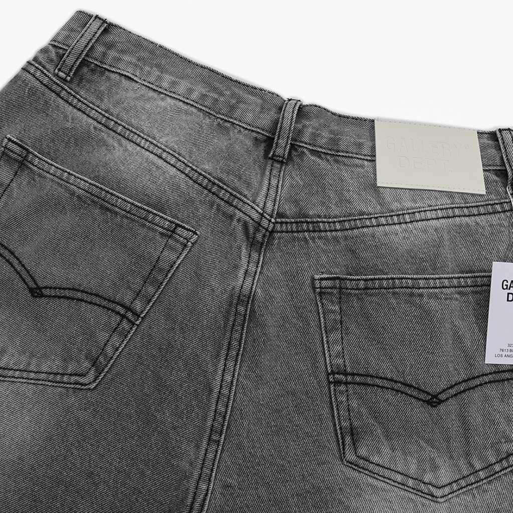 Galerie-Abteilung Schlagjeans