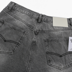Galerie-Abteilung Schlagjeans