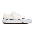 NIEDRIG GESCHNITTENER SNEAKER