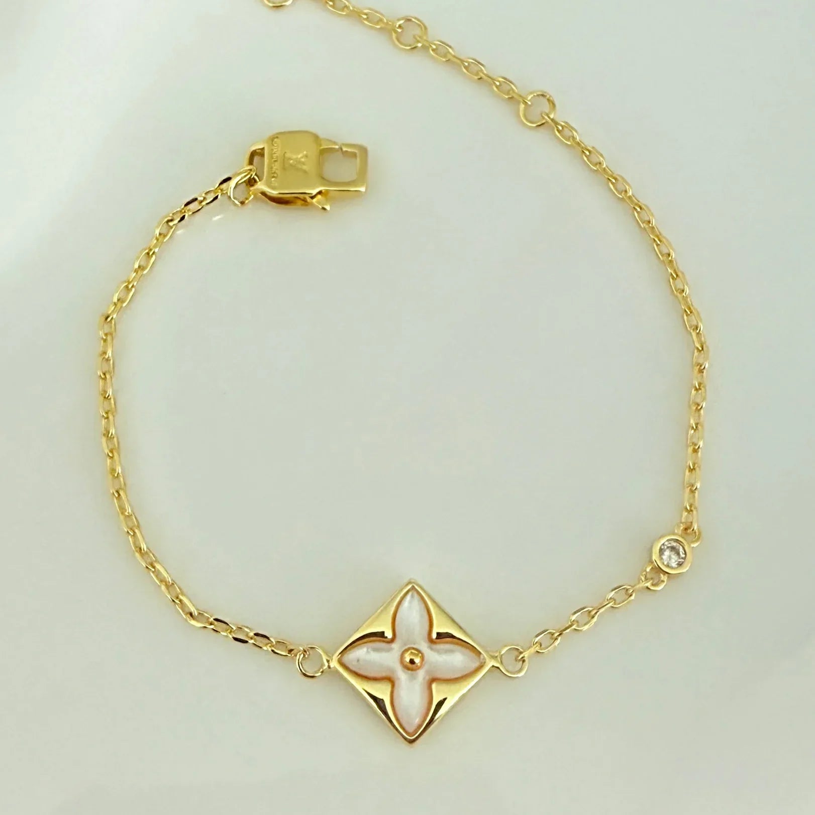 Nova-Armband