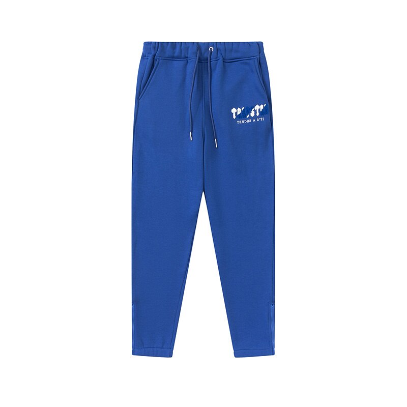 Dekodierter blauer Trainingsanzug