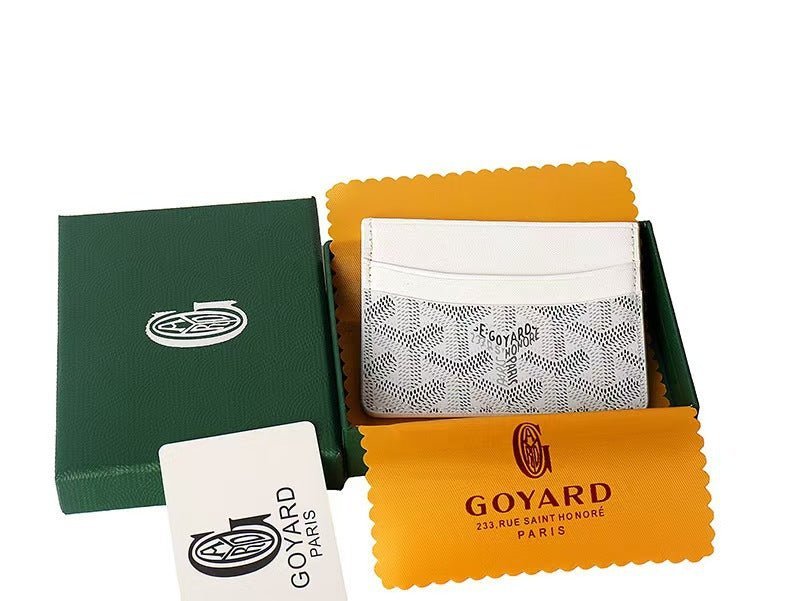 Cardholder - UNCCENSORED