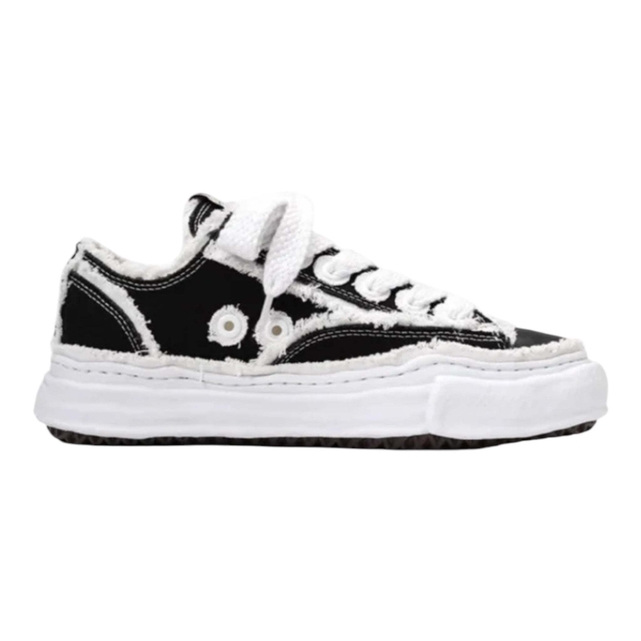 FLARED LOW SNEAKER - UNCCENSORED