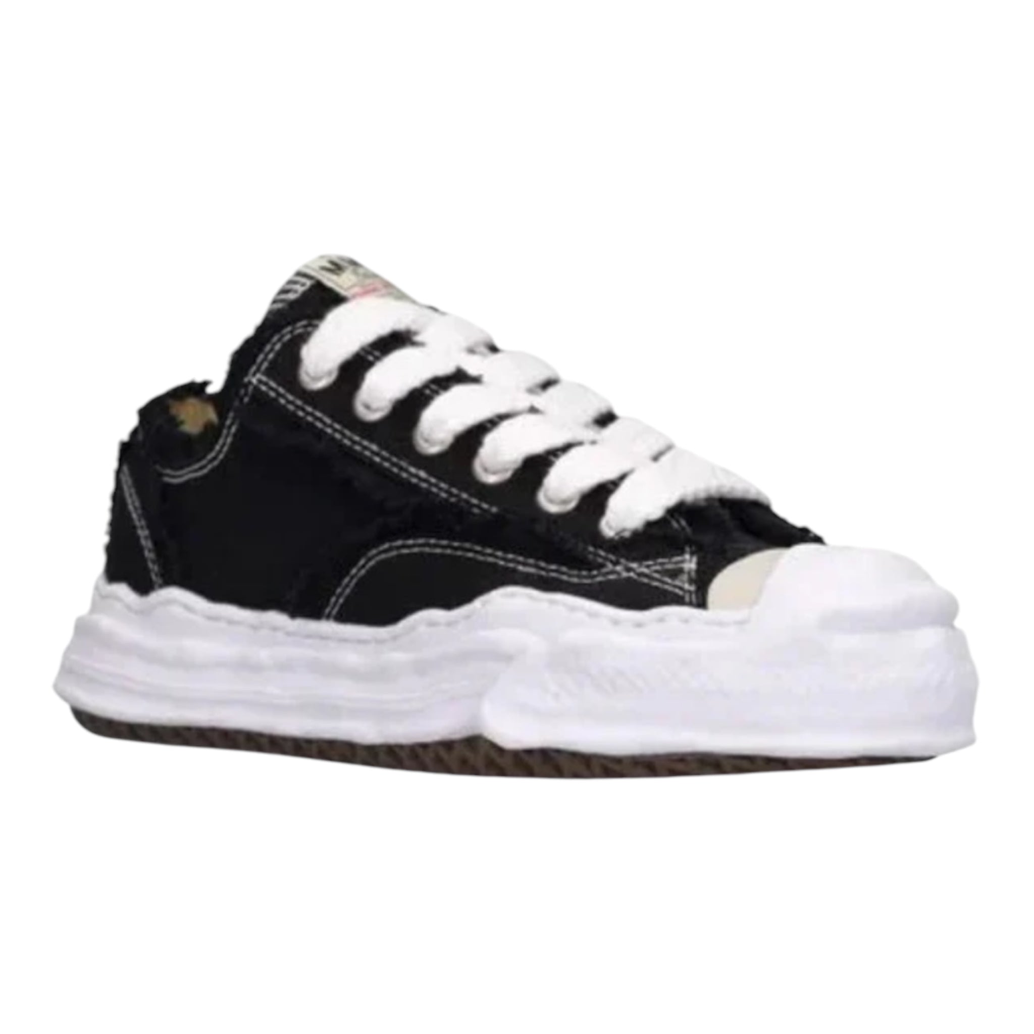 LOW TOP SNEAKER - UNCCENSORED